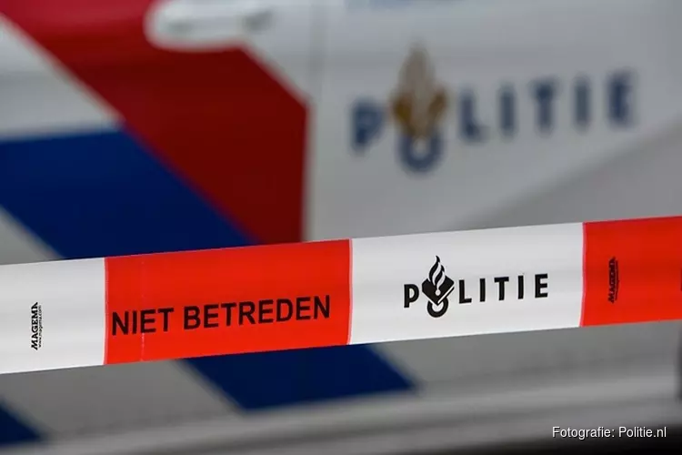 Overleden persoon aangetroffen in woning na politieonderzoek in Elst