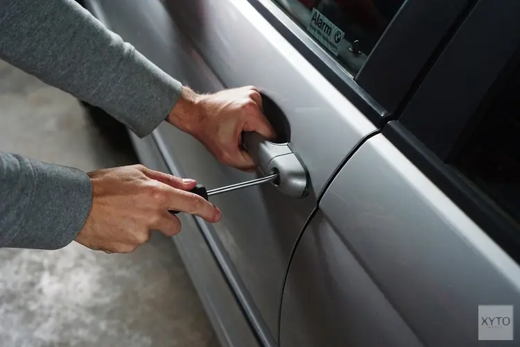 Onderzoek: in 2024 meer dan 3.000 auto-inbraken in Gelderland