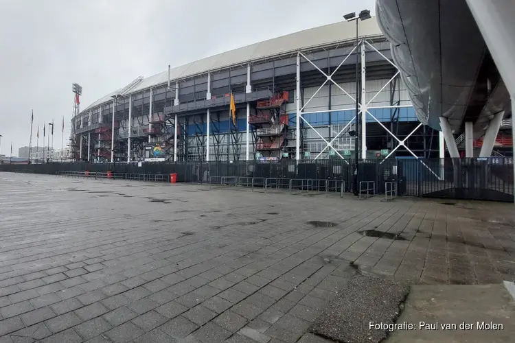 Feyenoord blijft tegen NEC op 0-0 steken bij debuut Van Persie